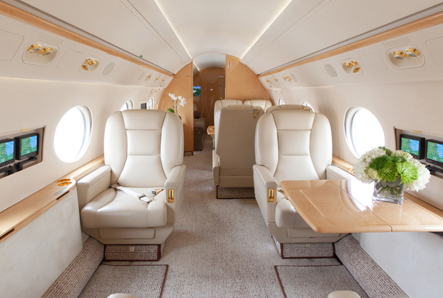 Cabin of a Gulfstream G550 at Priester Aviation.